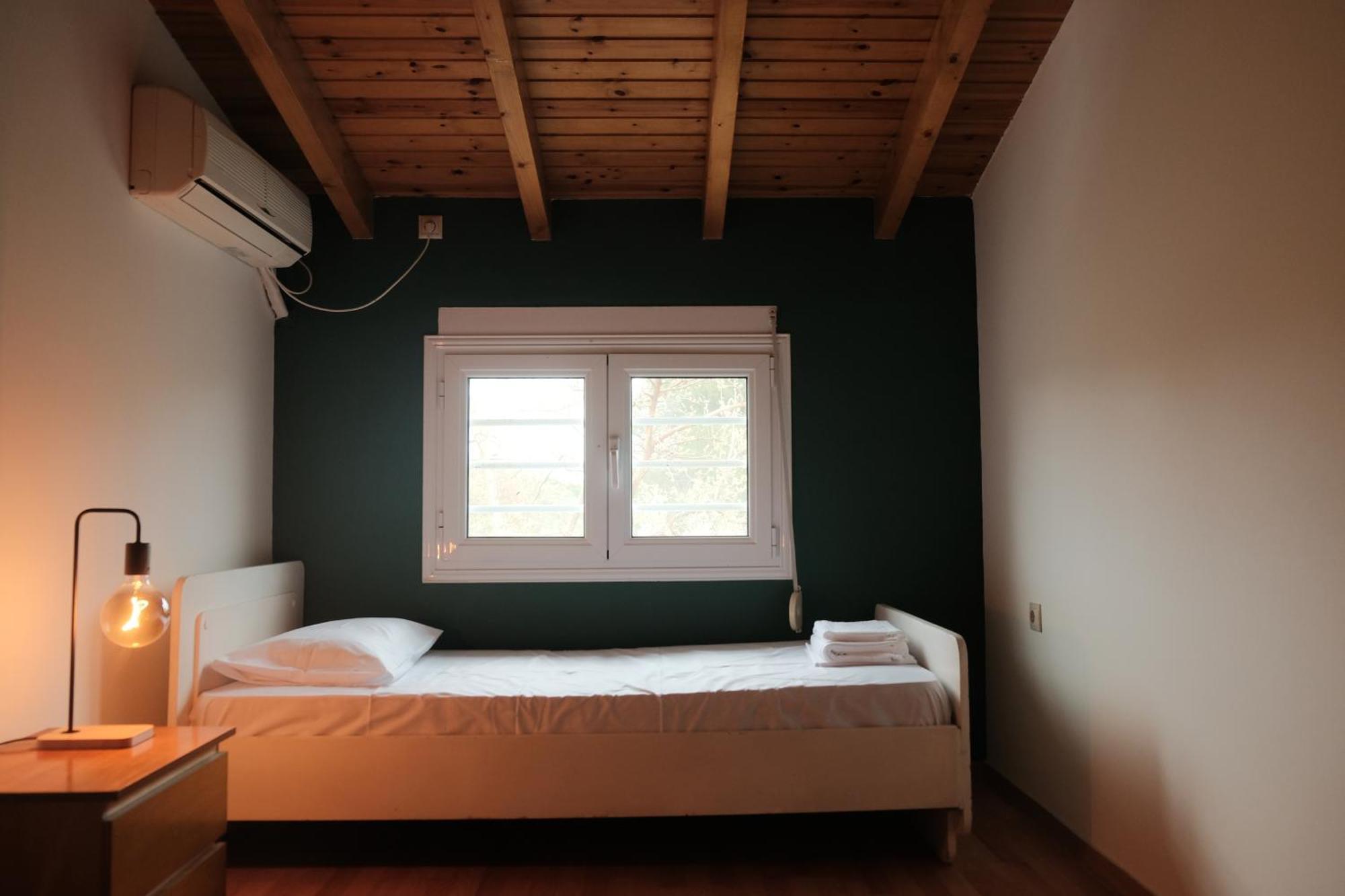Close To Airport 5 Bedroom By The Sea Villa Néa Mákri