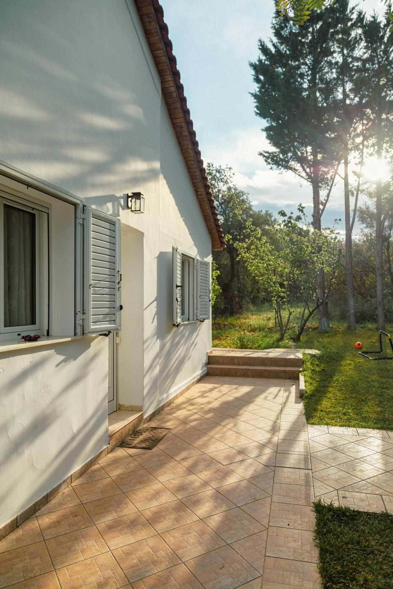 Close To Airport 5 Bedroom By The Sea